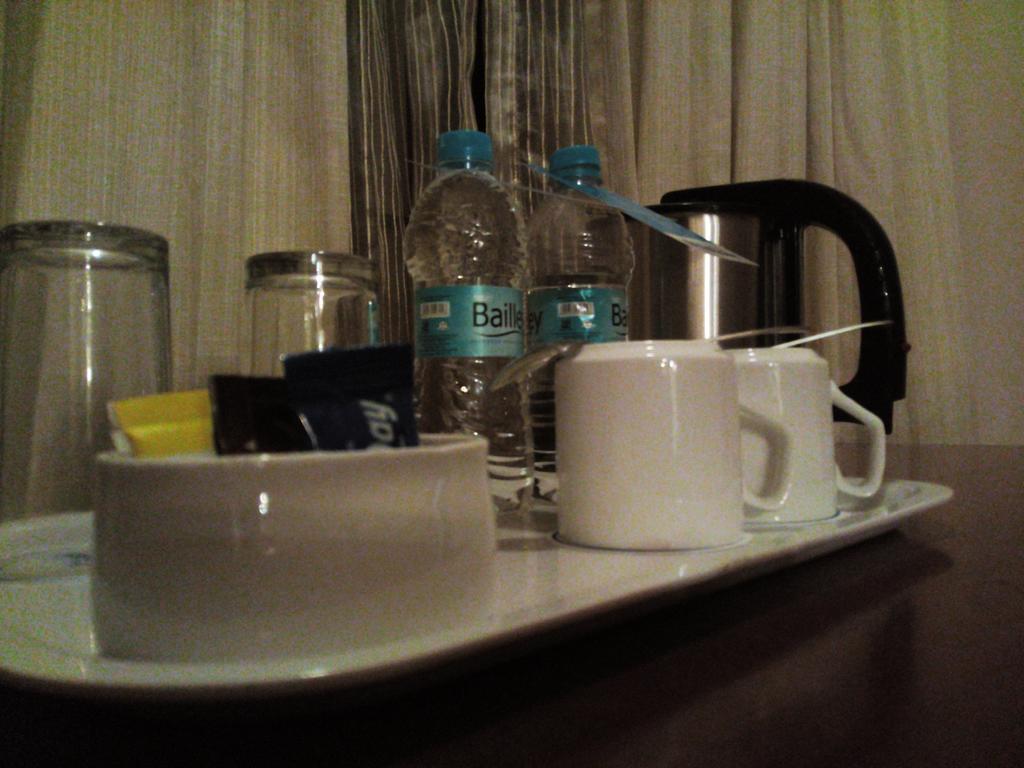 Hotel By The Way Mysuru Pokój zdjęcie